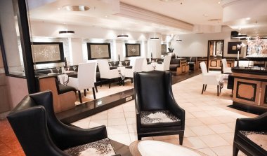 Up-Market Bistro Restaurant'ta Johannesburg, Güney Afrika - 27 Nisan 2011: iç