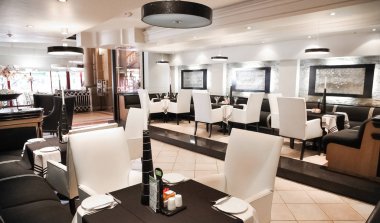 Up-Market Bistro Restaurant'ta Johannesburg, Güney Afrika - 27 Nisan 2011: iç