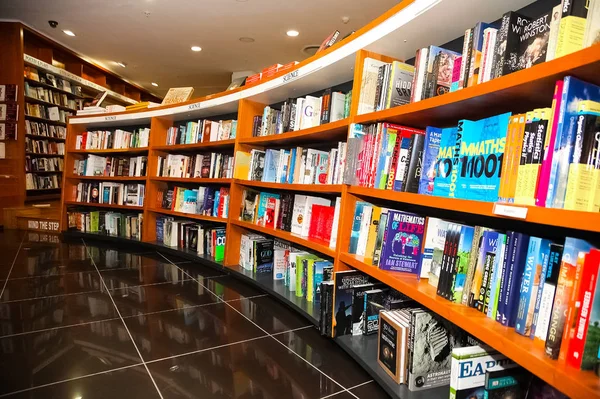 Johannesburgo Sudáfrica Abril 2011 Interior Una Librería Minorista Market — Foto de Stock