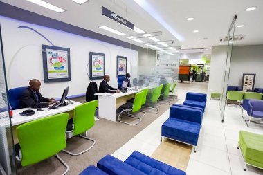 Johannesburg, Güney Afrika - 17 Haziran 2011: Modern Afrika Bankasının İçi