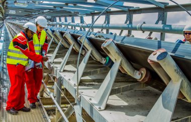 ining Emanet müfettişleri Konveyör bant Platin pall taşıma