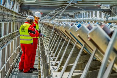 ining Emanet müfettişleri Konveyör bant Platin pall taşıma