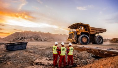 Büyük kamyonlar dökümü Platin Paladyum taşıma