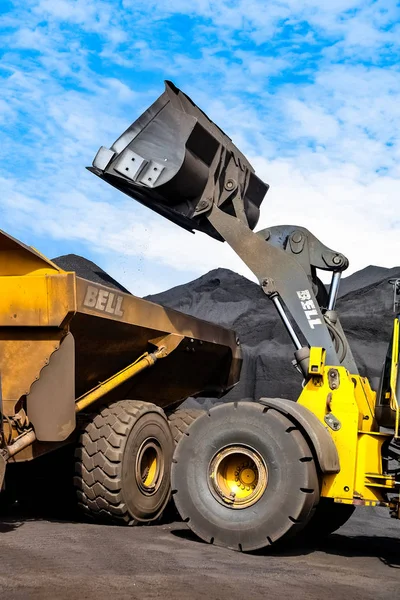 Mineração de Manganês e Equipamentos — Fotografia de Stock