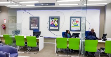 Modern Afrika Bankası iç iç