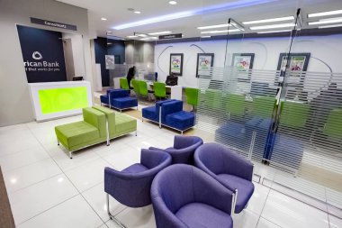 Modern Afrika Bankası iç iç