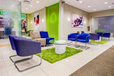 Modern Afrika Bankası iç iç