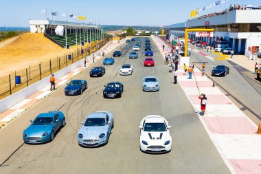 Aston Martin sahibinin parça gün