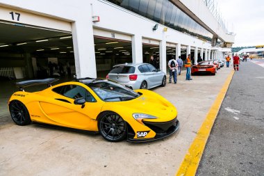 Kyalami yarış pistinin McLaren gün
