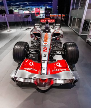 McLaren Formula bir yarışı araba ekranda