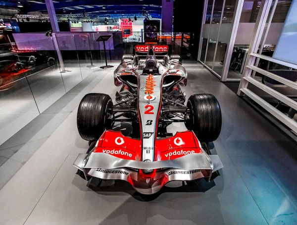 McLaren Formula bir yarışı araba ekranda