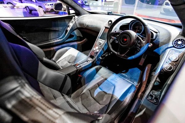 McLaren MP4-12C on display — Stock Photo, Image