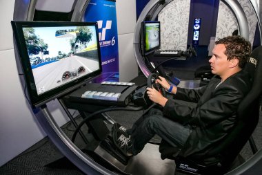 Oyuncular oyun istasyonu Ps4 denize indirmek olay