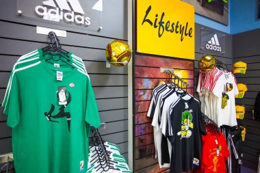 Moda giyim perakende mağazası iç