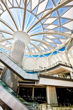 İç cam kubbe çatı Merkezi Mall alışveriş