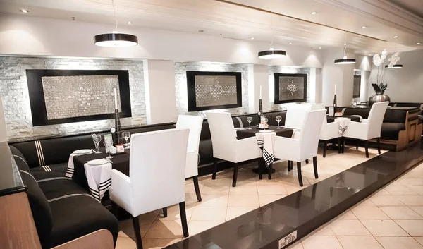 Up-Market Bistro Restaurant'ta iç