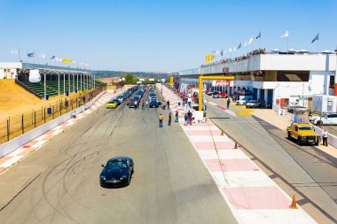 Aston Martin sahibinin parça gün