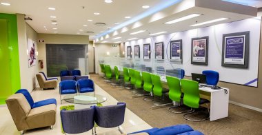 Modern Afrika Bankası iç iç