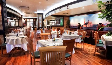 Up-Market Akdeniz Bistro Restaurant'ta iç