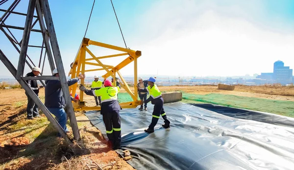 Travailleur de la construction sur un chantier — Photo