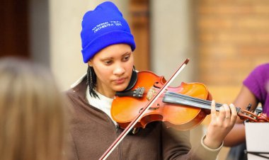 Çeşitli gençlik müzik okul Orkestrası 