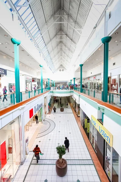 Alberton City alışveriş merkezi Johannesburg'da iç iç