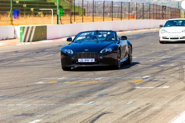 Aston Martin sahibinin parça gün