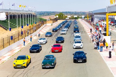 Aston Martin sahibinin parça gün