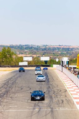 Aston Martin sahibinin parça gün