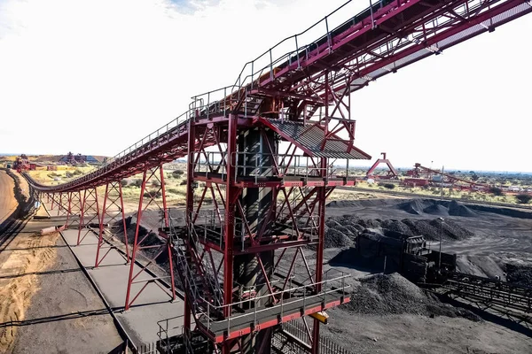 Bergbau und Ausrüstung aus Mangan — Stockfoto