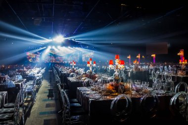 Gala Akşam Yemeği Olay Akşam Yemeği Dekor karanlık odada