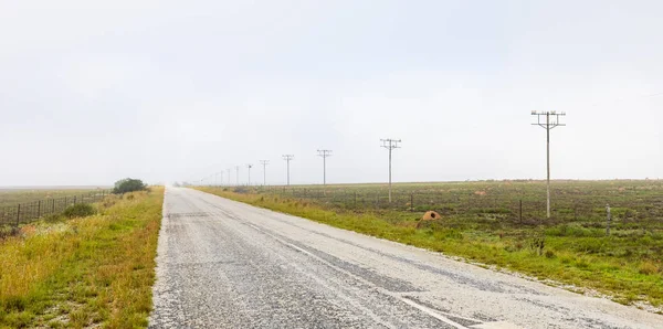 Uitzicht op een lege landweg — Stockfoto