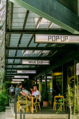 Rosebank Modern Upmarket bina ve kahve dükkanı sokak kafe