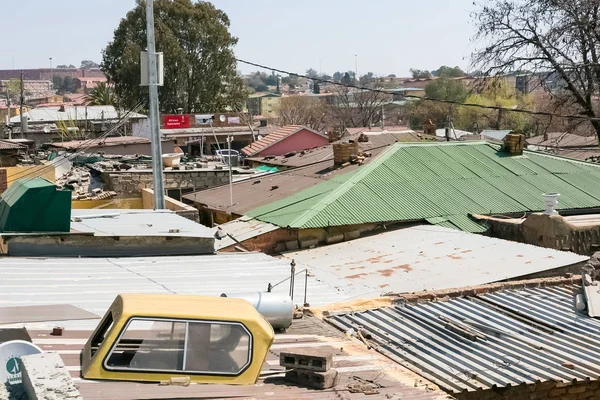 アレクサンドラの町の低所得住宅の高角屋上図 — ストック写真