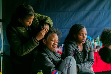 Telev'in mekan çekiminde Saç ve Makyaj ın Perde Arkası