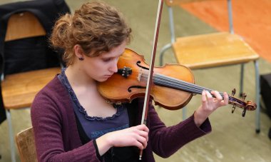 Çeşitli gençlik müzik okul Orkestrası 