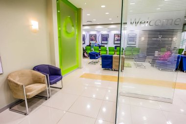 Modern Afrika Bankası iç iç