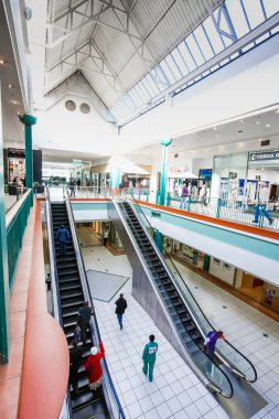Alberton City alışveriş merkezi Johannesburg'da iç iç