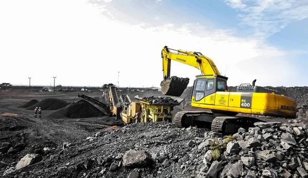 Mangan-Tagebau und Ausrüstung — Stockfoto