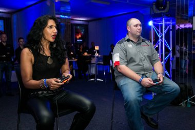 Oyuncular oyun istasyonu Ps4 denize indirmek olay