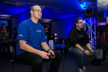 Oyuncular oyun istasyonu Ps4 denize indirmek olay