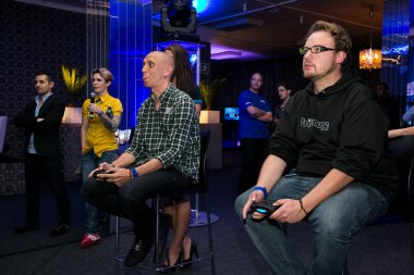 Oyuncular oyun istasyonu Ps4 denize indirmek olay