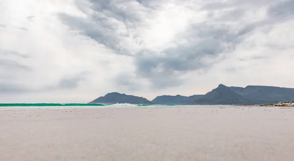 Robuuste strand kustlijn van de westelijke kust van Kaapstad — Stockfoto