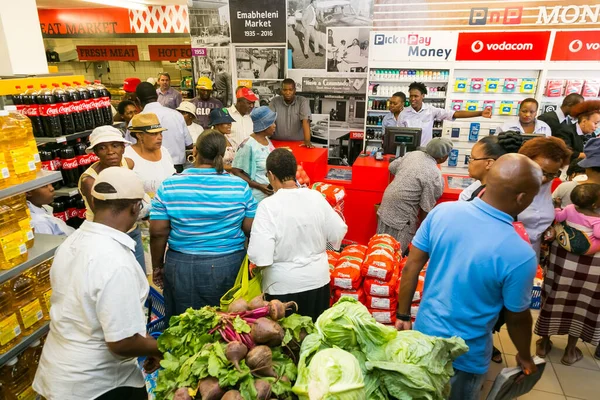 Johannesburg Güney Afrika Ekim 2016 Afrikalı Müşteriler Yerel Pick Pay — Stok fotoğraf