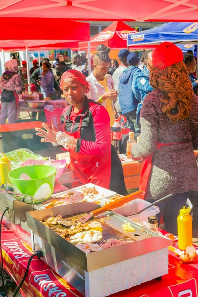 Soweto Sydafrika September 2018 Olika Afrikanska Leverantörer Lagar Mat Och — Stockfoto