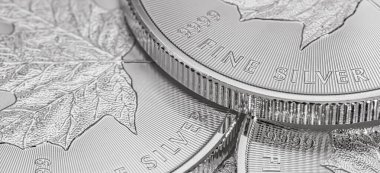 Cape Town, Güney Afrika - 17 Ağustos 2019: 9999 Silver Maple Leaf Bullion Coin