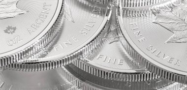 Cape Town, Güney Afrika - 17 Ağustos 2019: 9999 Silver Maple Leaf Bullion Coin