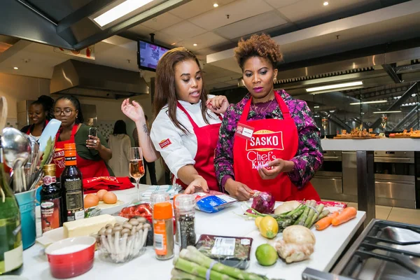 Johannesburg Jihoafrická Republika Října 2017 Mladé Africké Ženy Učí Vařit — Stock fotografie