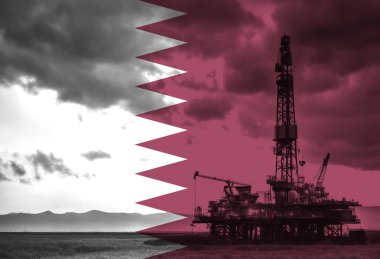 Katar bayraklı doğal gaz sondaj platformu ülkedeki doğal kaynakları simgeliyor 