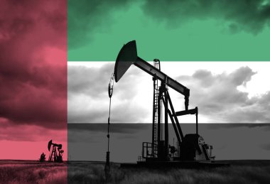 Gün batımında kırsal kesimde petrol arama çalışmalarına başlandı.